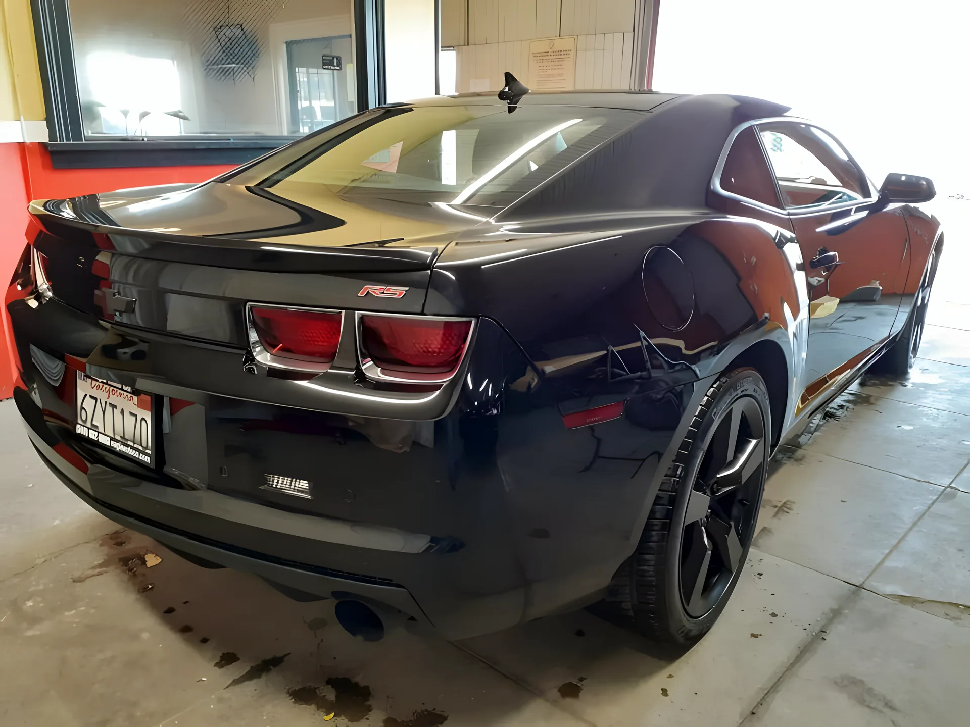 Camaro negro: costado trasero y defensa (después)