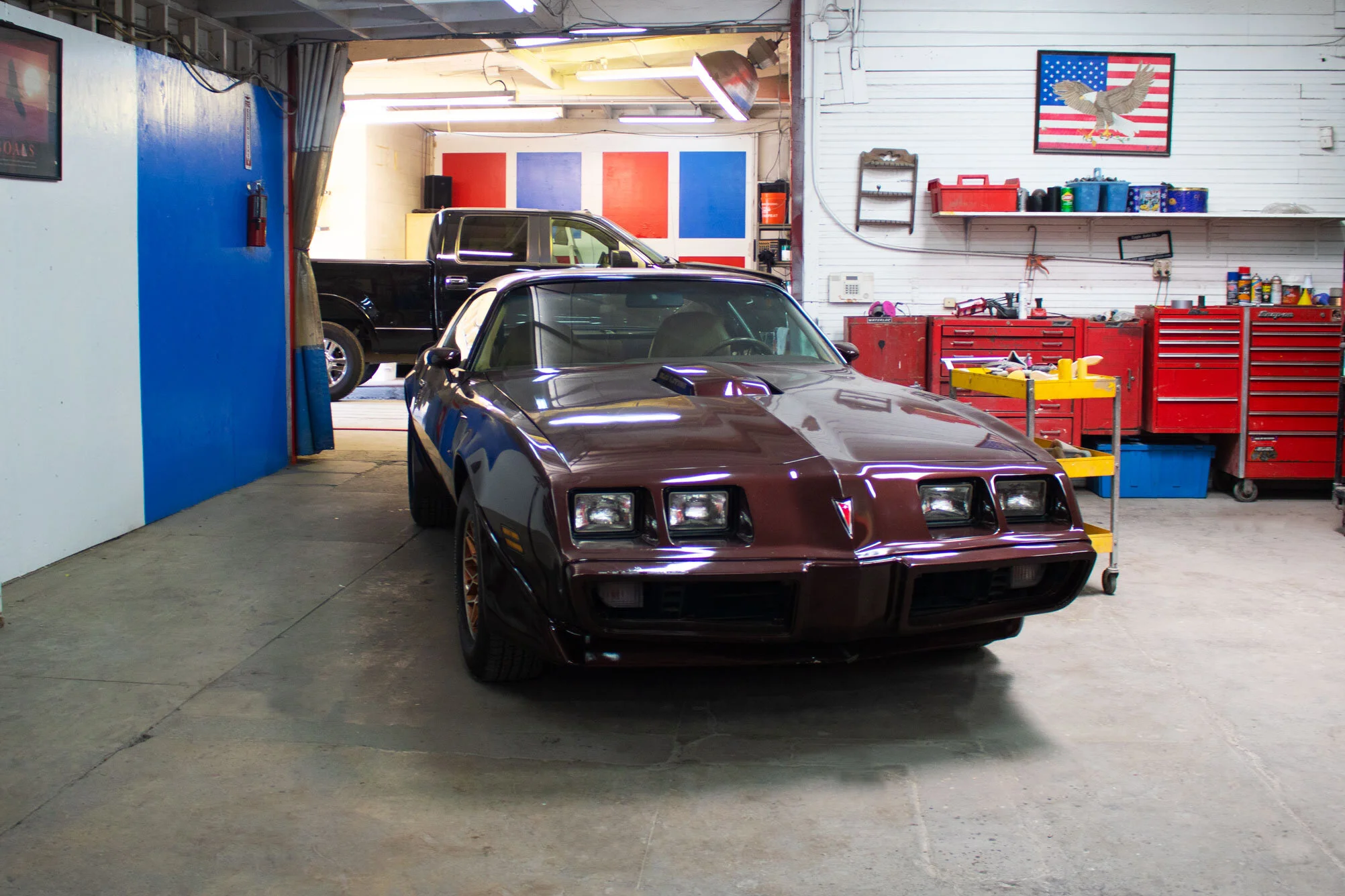 Un carro reparado en el taller de Eagle and Sun en Oakland